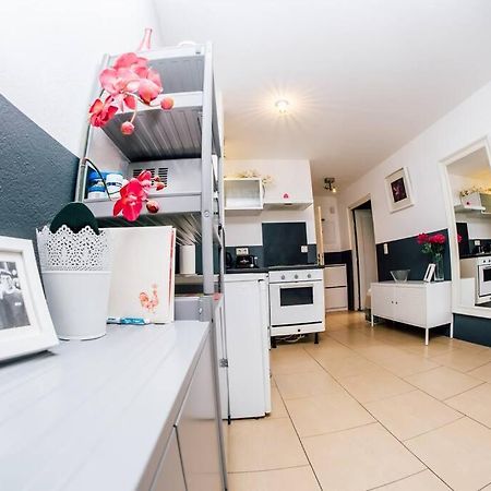 Sunny Apartment At Rostock - Pink 外观 照片
