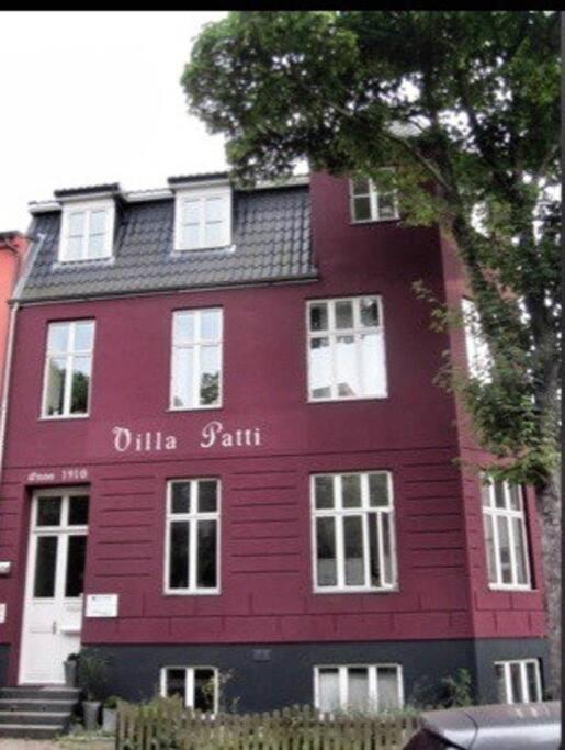 Sunny Apartment At Rostock - Pink 外观 照片