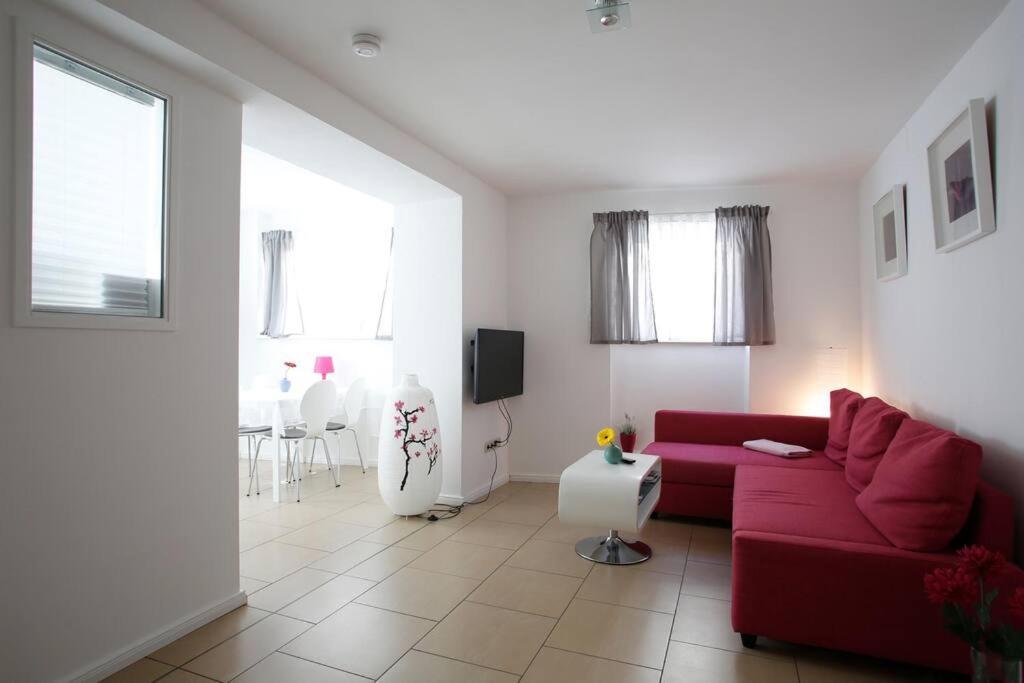 Sunny Apartment At Rostock - Pink 外观 照片